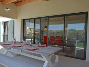 Superb villa with heated pool in Malauc ne